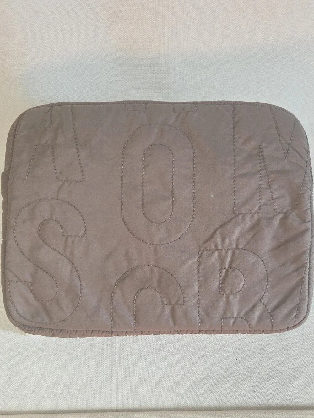 Marc by Marc Jacobs Quilted Logo Laptop Sleeve - Picture 3 of 6
